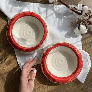 Handcrafted Serving Plate, Unique Design, Ceramic Dish, 250ml Capacity, Ideal for Desserts, Salads, Ice Cream, Appetizers, Creative Food
