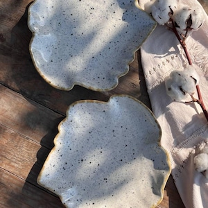 Handmade Grape Leaf Ceramic Plate 23×23 cm | Rustic Serving Dish | Decorative Stoneware Plate | Ukrainian Pottery | Dishwasher Safe