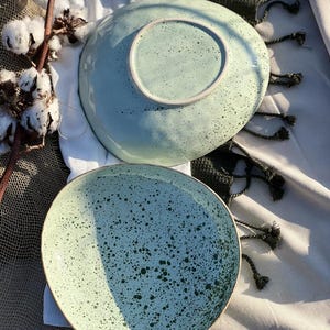 Handmade Ceramic Salad Bowl – 1100 ml Capacity, 27 cm Artisan Serving Bowl, Unique Stoneware Kitchen Dish, Minimal Tableware