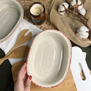 Oval Baking Dish 970 ml – Handmade Ceramic Stoneware – Portion Size Casserole Dish – Rustic Oven-to-Table Cookware – Artisan Bakeware