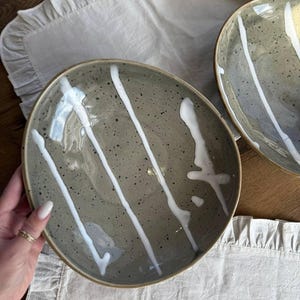 Handmade Ceramic Salad Bowl – 1100 ml | Deep Serving Bowl | Unique Pottery | Chip-Resistant | Dishwasher Safe | Modern Rustic Tableware