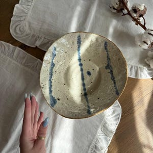 Handmade Coral Pasta Bowl – 1000ml Large Ceramic Bowl – Rustic Artisan Dinnerware – Deep Plate for Pasta, Salads, Meals – Glazed Pottery