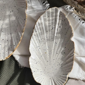 Handmade Ceramic Serving Dish – Unique Floral Design, Durable and Chip-Resistant, Perfect for Home or Restaurant, Elegant Tableware