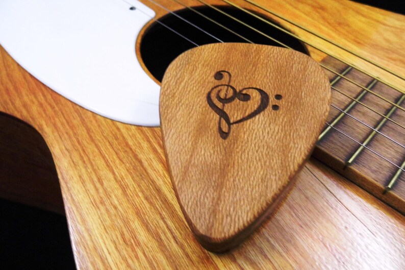 Wood Guitar Pick Case Quarter Sawn Sycamore Engraved Etsy