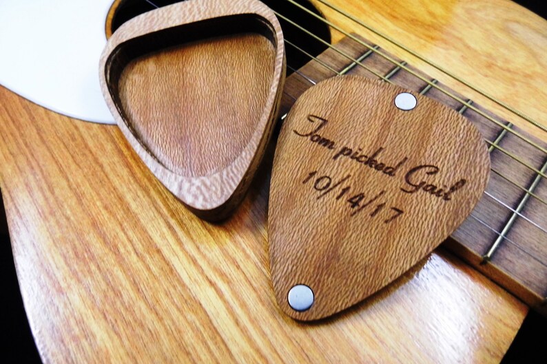 Wood Guitar Pick Case Quarter Sawn Sycamore Engraved Etsy
