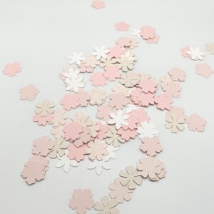 Confettis de fleurs, Décorations florales, Confettis personnalisés, Nuances de table roses, Anniversaire, EVJF, Anniversaire d'un évènement, Confettis de mariage, Shower de bébé