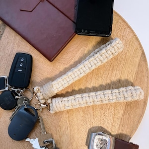 Vatertags-Schlüsselanhänger-Set, 2 Makramee-Schlüsselanhänger, Handgemachtes Geschenk für ihn, Geschenkbox für Papa