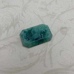 Vintage Peking Glass Green Cabochon