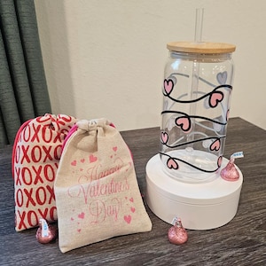 16oz Pink Hearts On String Glass Tumbler With Bamboo Lid And Straw | Perfect Valentine&#39;s Day Gift | Gift For Her / Bestie | Libbey Cup
