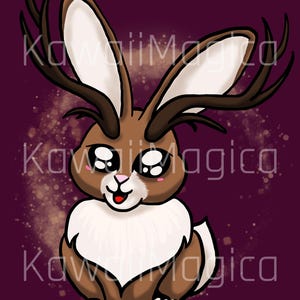Może przedstawiać: Kreskówkowa ilustracja brązowego królika z rogami, dużymi oczami i białą klatką piersiową. Królik jest umieszczony na ciemnofioletowym tle z białym napisem "KawaiiMagica". Królik ma uroczą, przyjazną minę.