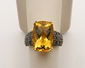 Vintage 10k Golden Yellow Citrine and Champagne Diamond Multi Stone Statement Ring Size 6 3/4, Yellow Gold, Estate