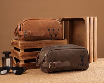 Engraved Men's Leather Toiletry Bag, Personalized Leather Toiletry Bag, Custom Travel Men Dopp Kits, Groomsmen Proposal Gift, Christmas Gift