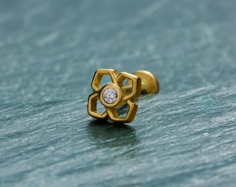 Pendiente de botón con flor de espalda plana en oro • Delicado pendiente de botón con flor de diamante para labio • Joyería para perforación de trago en oro macizo de 14 quilates, pendiente con rosca interna