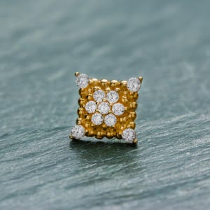 14 kt gouden vierkante kraakbeenpiercing • 18G platte achterkantpiercing voor helix, daith en kwab • labret met inwendig schroefdraad • diamanten tragussieraden