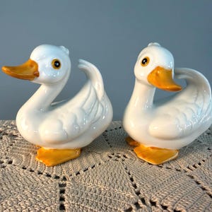 Vintage HOMCO Duck Figurines Pair White Ceramic Ducks | Cottagecore Ducks | Farmhouse Decor