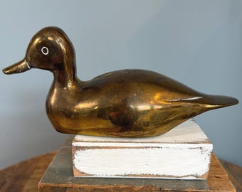 Figura vintage de pato de latón macizo / Decoración de aves de mediados de siglo, acento rústico