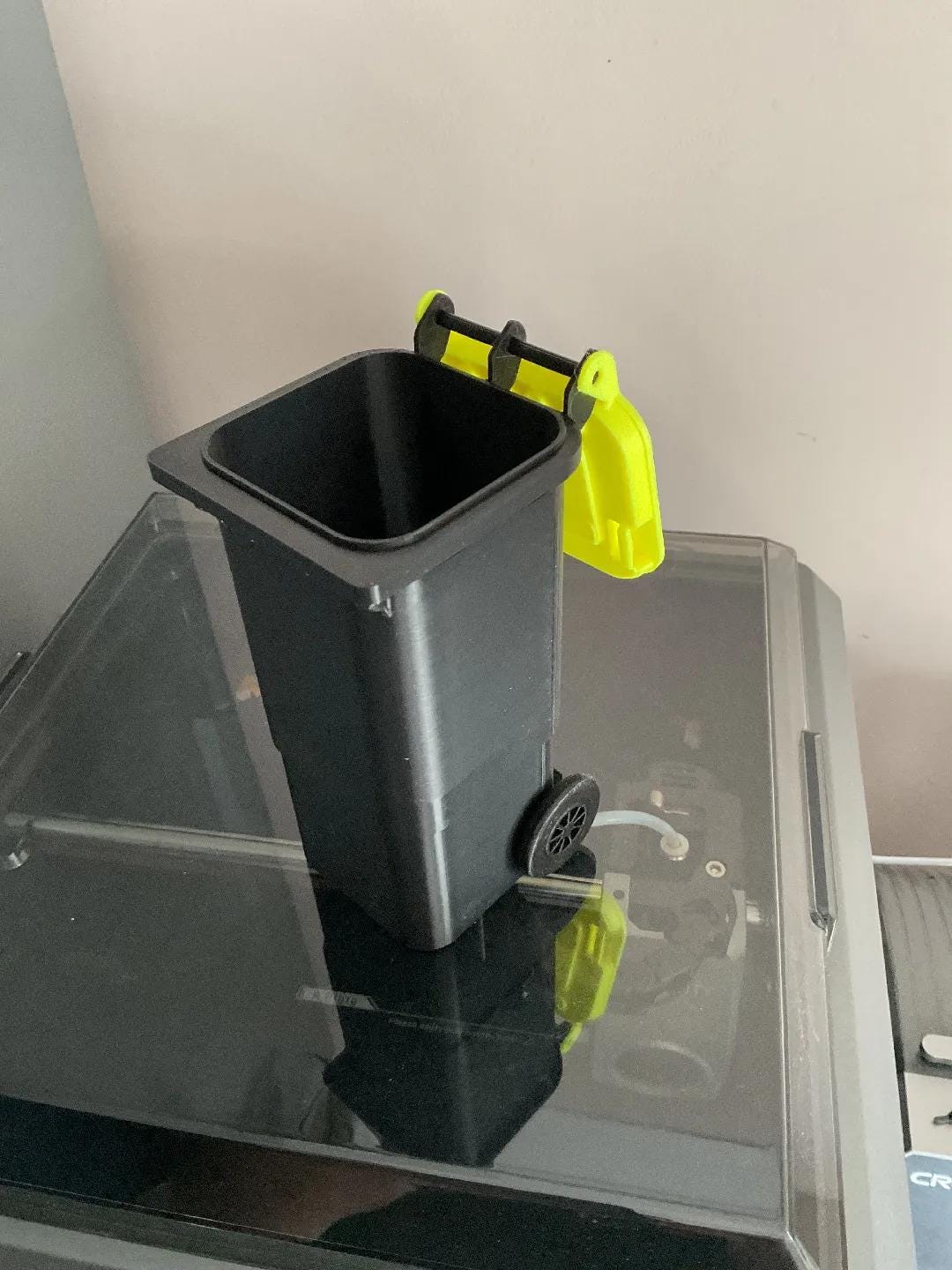 Triangle Storage Bin