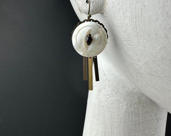 Vintage Button Earrings / Dangle / Drop / Mother of Pearl / Steampunk/ Handmade Jewelry / Gift for Her / Boho / notionbyleandra / Notion