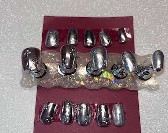 Metallic press on nails