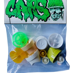 Caps