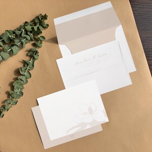 carte de correspondance | Lot de 10 articles de papeterie côtelés texturés haut de gamme avec nom personnalisé, fleur, plante, 4,5 x 6,25 | Lettre | Enveloppes d'adresse personnalisées
