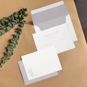 carte de correspondance | Lot de 10 articles de papeterie côtelés texturés haut de gamme avec nom personnalisé, fleur, plante, 4,5 x 6,25 | Lettre | Enveloppes d'adresse personnalisées