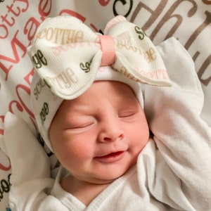 Personalized Baby Name Blanket and Bow Hat, Newborn Knit Hat Swaddle Blanket, Handmade Baby Shower Gift Set, Infant Knot Beanie Monogrammed