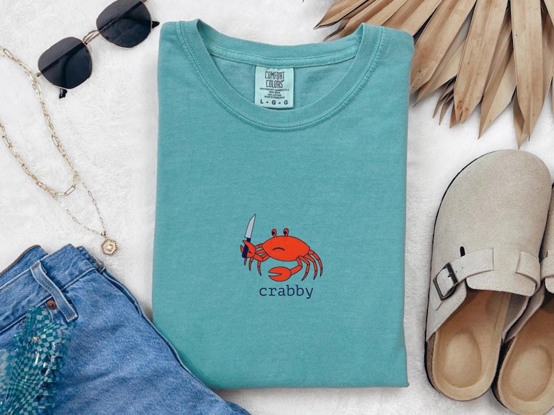 Shirt grappig, slechtgehumeurd, boos krab – uniek T-shirt met zeevruchten woordspeling voor krabliefhebbers, gemene schaaldieren met mes, cadeau Ocean Life Seafoam