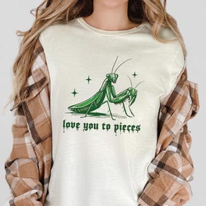 Dark Humor Praying Mantis T-Shirt, Gothic Horror Love Hurts Tee