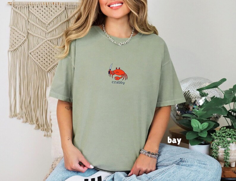 Shirt grappig, slechtgehumeurd, boos krab – uniek T-shirt met zeevruchten woordspeling voor krabliefhebbers, gemene schaaldieren met mes, cadeau Ocean Life Bay