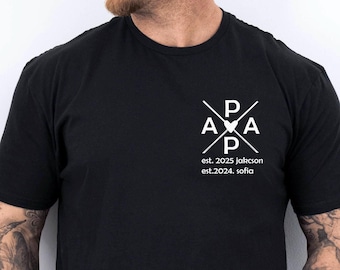 Personalisiertes Vater Shirt mit Dem Namen und Geburtsjahr des Kindes. Vatertaggeschenk, Papa Geschenk. Papa-Geschenkidee