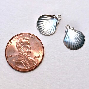 Set of 2 Seashell charms
