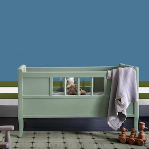 MARINE THEME - Wallpaper With Stripes I Marine Marine, Olive Green Stripe Scene