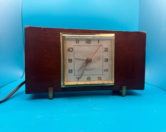 Budzik Westclox MCM z litego mahoniu - działa!
