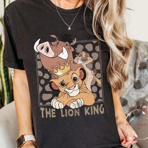 Maglietta vintage del Re Leone / Maglietta retrò di Simba, Timon e Pumbaa / Maglietta Disney Animal Kingdom / Colori comodi / Stile cartone animato anni '90