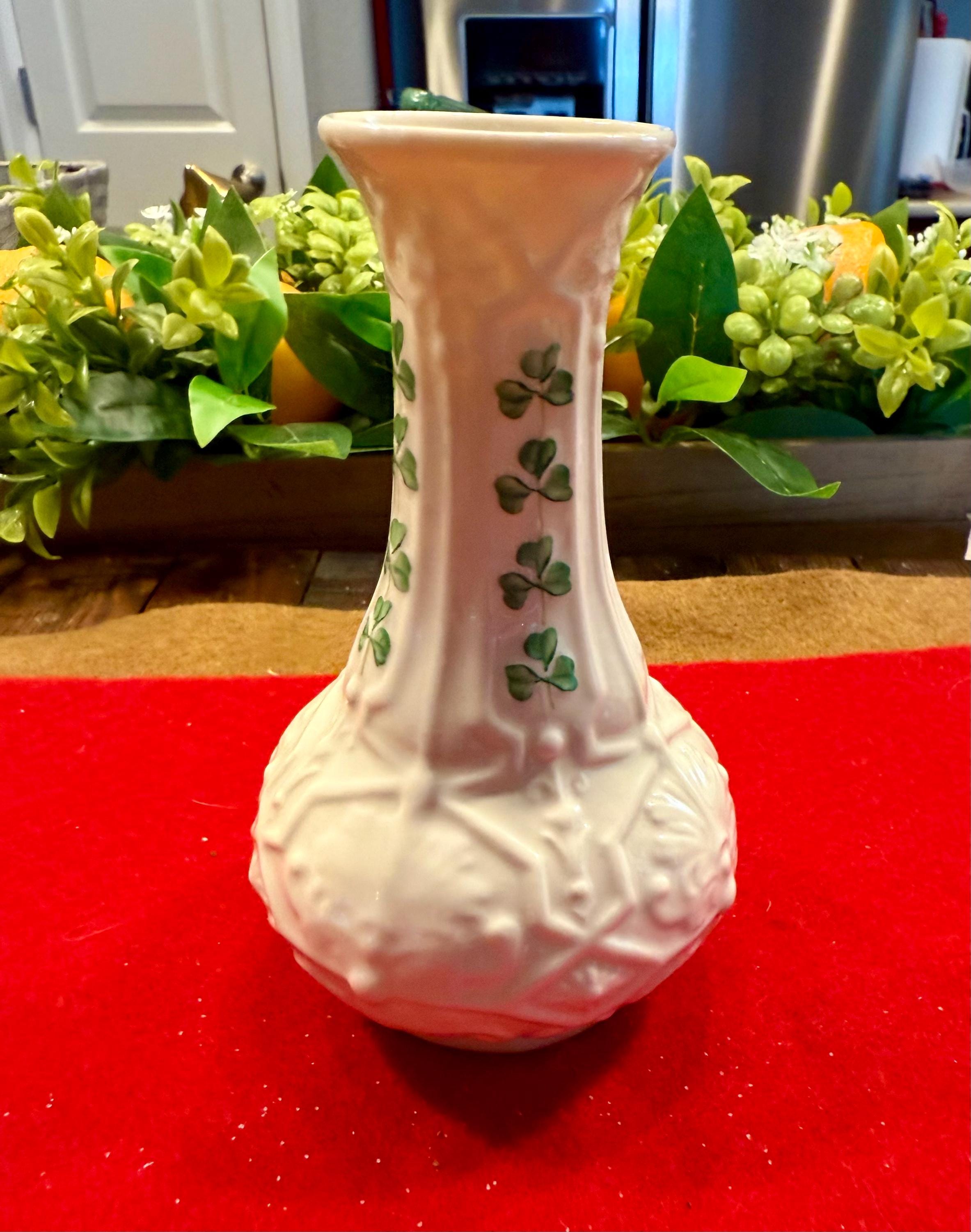 belleek ベリーク 花瓶①アイボリー Belleek Pottery - Etsy