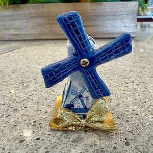 Vintage Delft Blue Handpainted Porcelain Holland Windmill Figurine Moving Blades