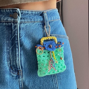 Crochet AirPods Case,Cute small pouch for earphones, little bag for keys, Cute Earbud Pouch，crossbody pouch,Crocheted AirPods Case,Her gift