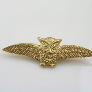 Owl Brooch, Golden Brass Bird Pin, Gift Idea, P336