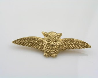 Owl Brooch, Golden Brass Bird Pin, Gift Idea, Animal Jewelry, P336