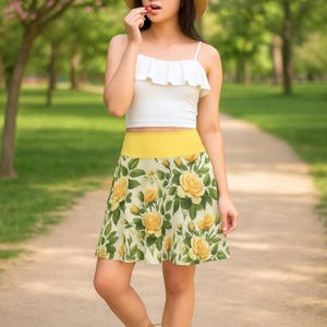 Floral Women&#39;s Skater Skirt, Yellow Rose Print, Summer Fashion, Casual Wear, Garden Party, Seasonal Skirt