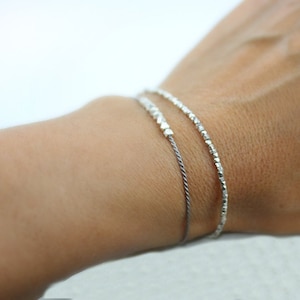 Pulseira de contas facetadas em prata | Pulseira minimalista | Pulseira empilhável de prata