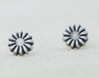 Daisy Ear Stud Post Earrings in Fine Silver