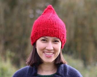 Cappello da gnomo rosso lavorato a mano: berretto invernale vegano da elfo