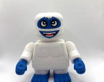 3D Printed Yeti Figurine: Chunky Winter Holiday Decor