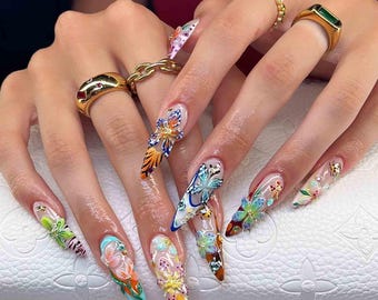 Uñas postizas de mariposas coloridas hechas a mano / Arte de uñas de insectos de jardín 3D con flores y gemas / Uñas de aguja largas y brillantes para chicas de verano