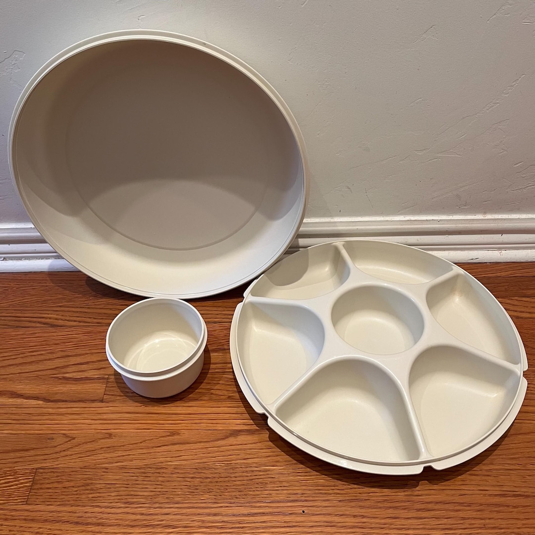 Tupperware 1980s Veggie Tray Keeper Chip N’ Dip Hors D’oeuvres Tray ...