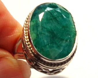 Emerald Ring, Vintage 1980s, Emerald Set in Ornate Filigree and Bali Sterling Silver, Good for Smaller Fingers at Size 4.5