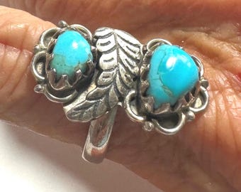 Vintage Arizona Turquoise Ring: Sterling Silver Leaf Design, Size 8