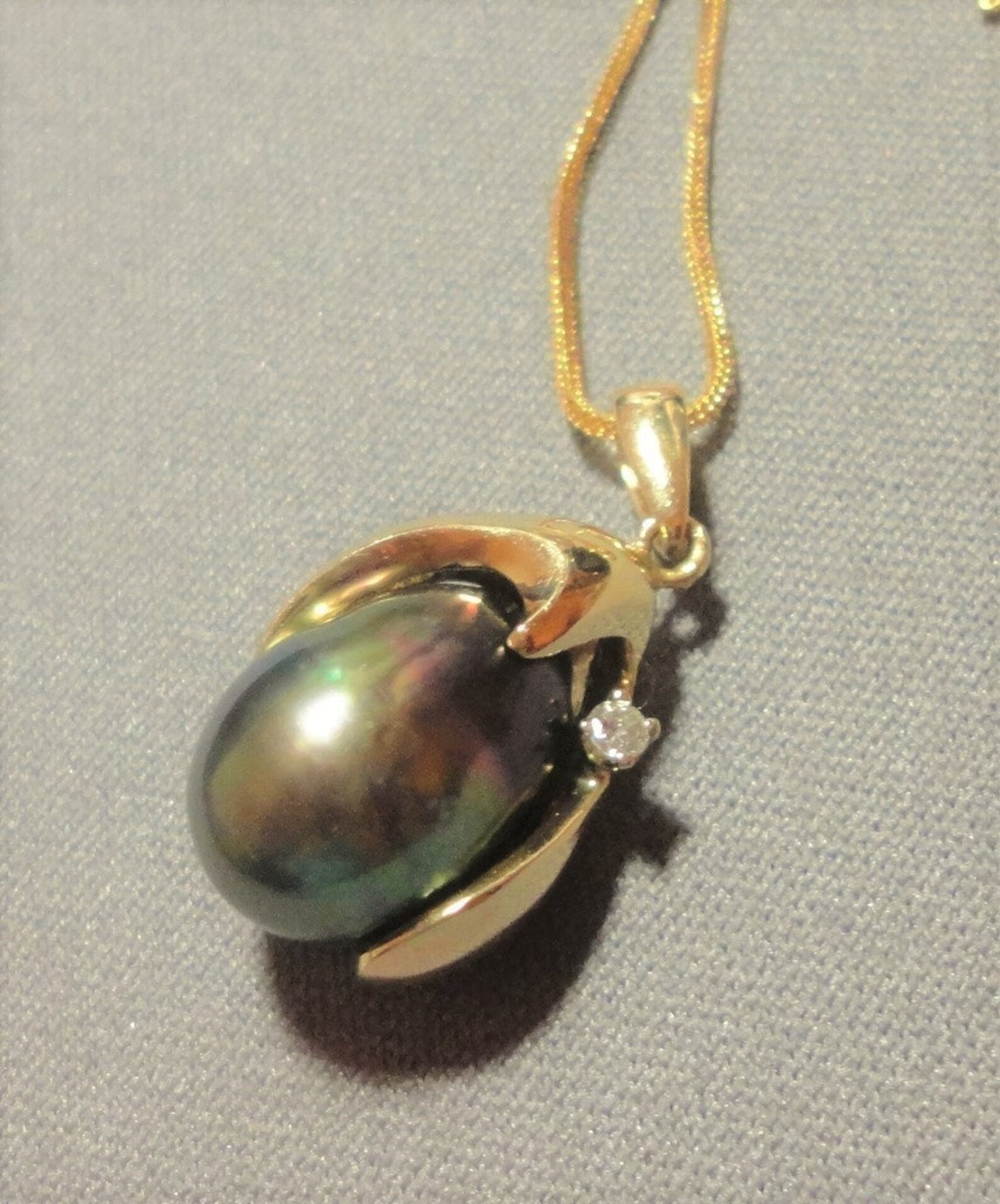 Black Pearl Pendant in 14k Gold with a Large Vintage Genuine Etsy